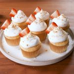 delish-strawberry-cheesecake-stuffed-cupcakes-still001-1523295863 delish-strawberry-cheesecake-stuffed-cupcakes-still001-1523295863